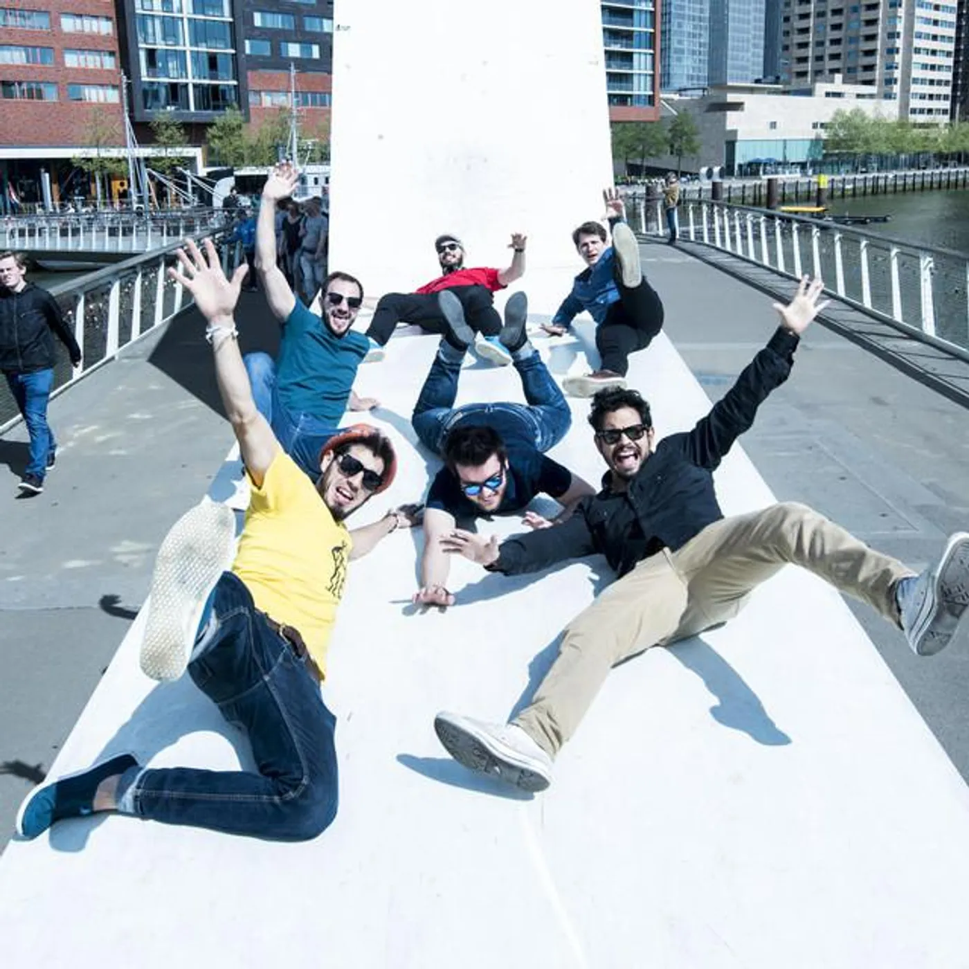 Son de Aquí Brand Page