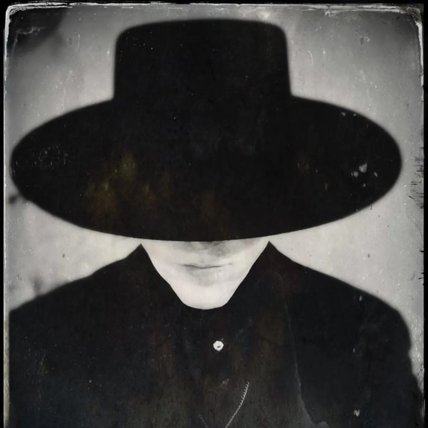 Sonsombre Brand Page