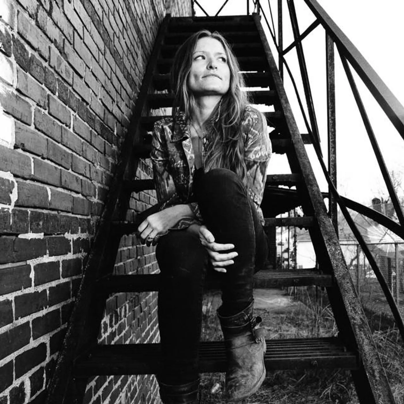 Sophie & The Broken Things