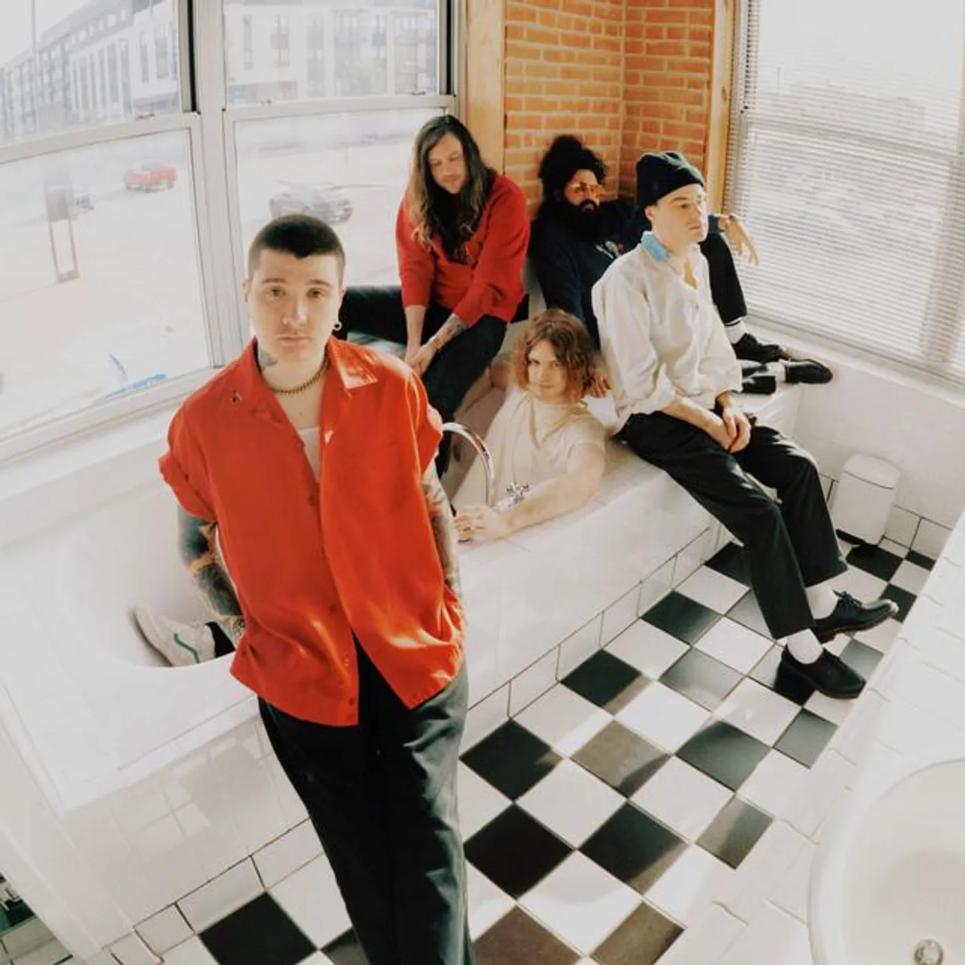 Saint Blonde Brand Page