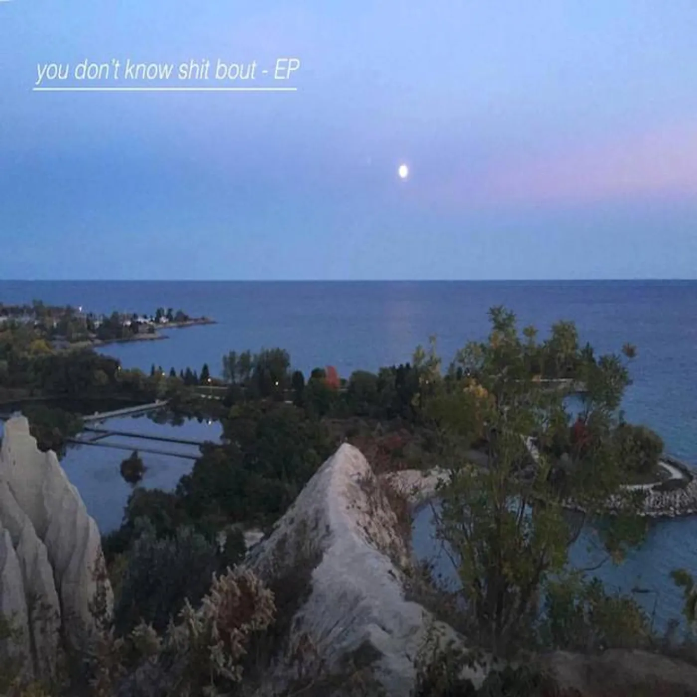 Saint Wellesley Brand Page