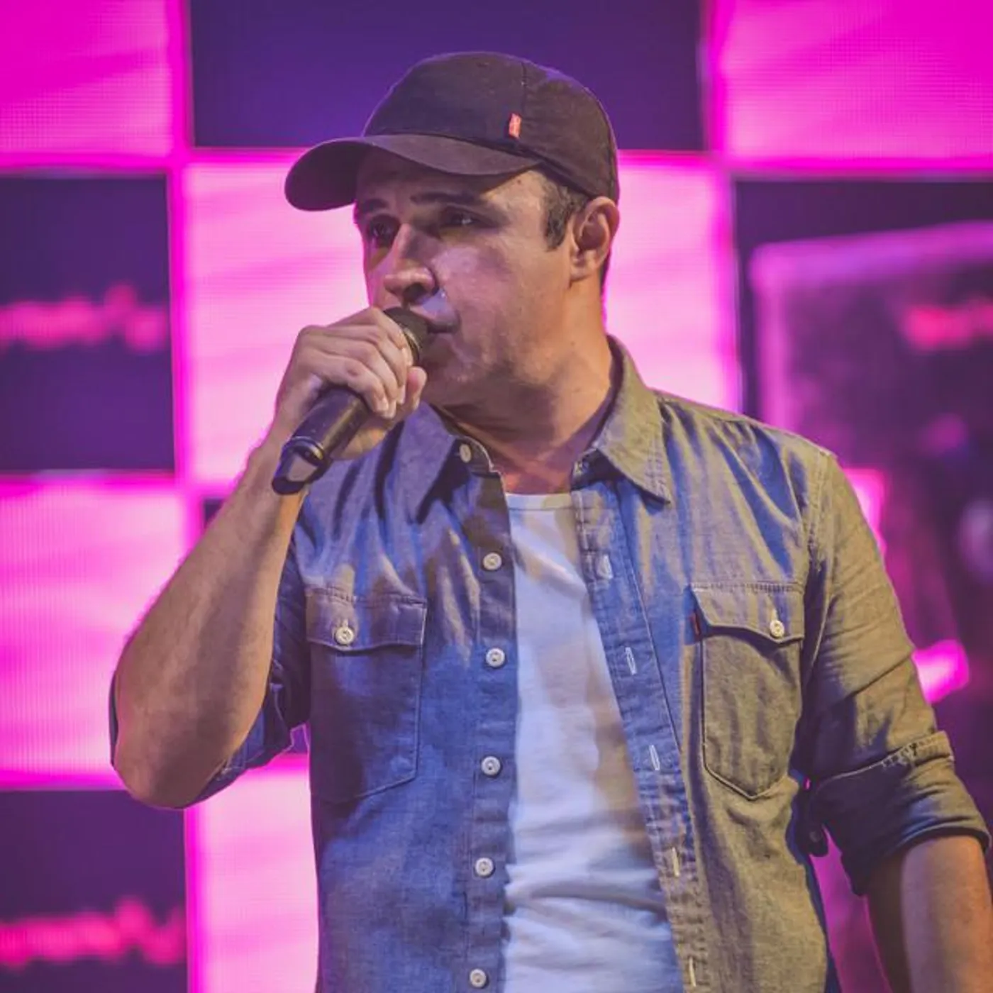 Sandro Coelho Brand Page