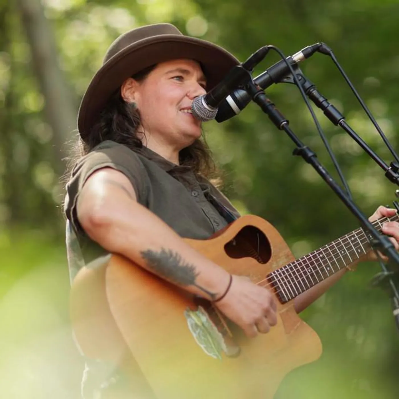 Sara Tone Brand Page