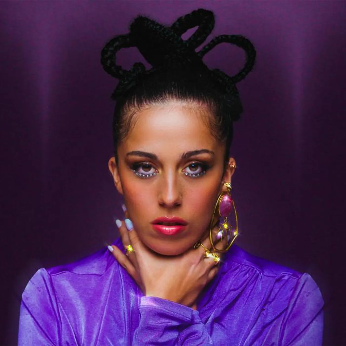 Sara Correia Brand Page