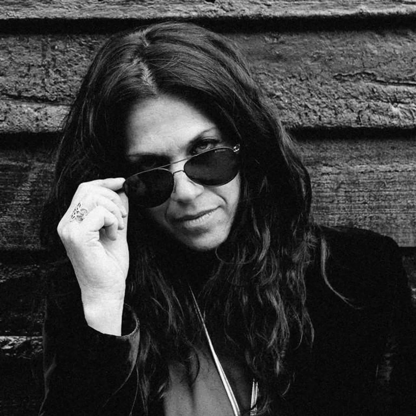 Sari Schorr Brand Page