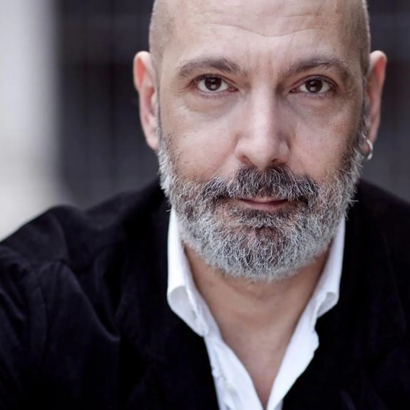 Saro Cosentino Brand Page