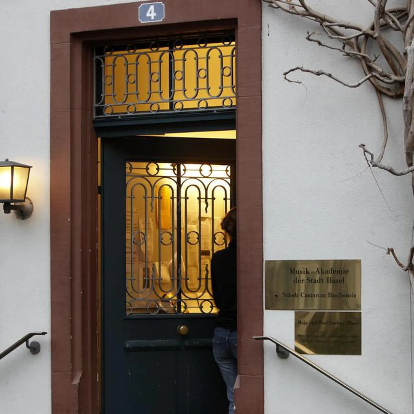 Schola Cantorum Basiliensis Brand Page