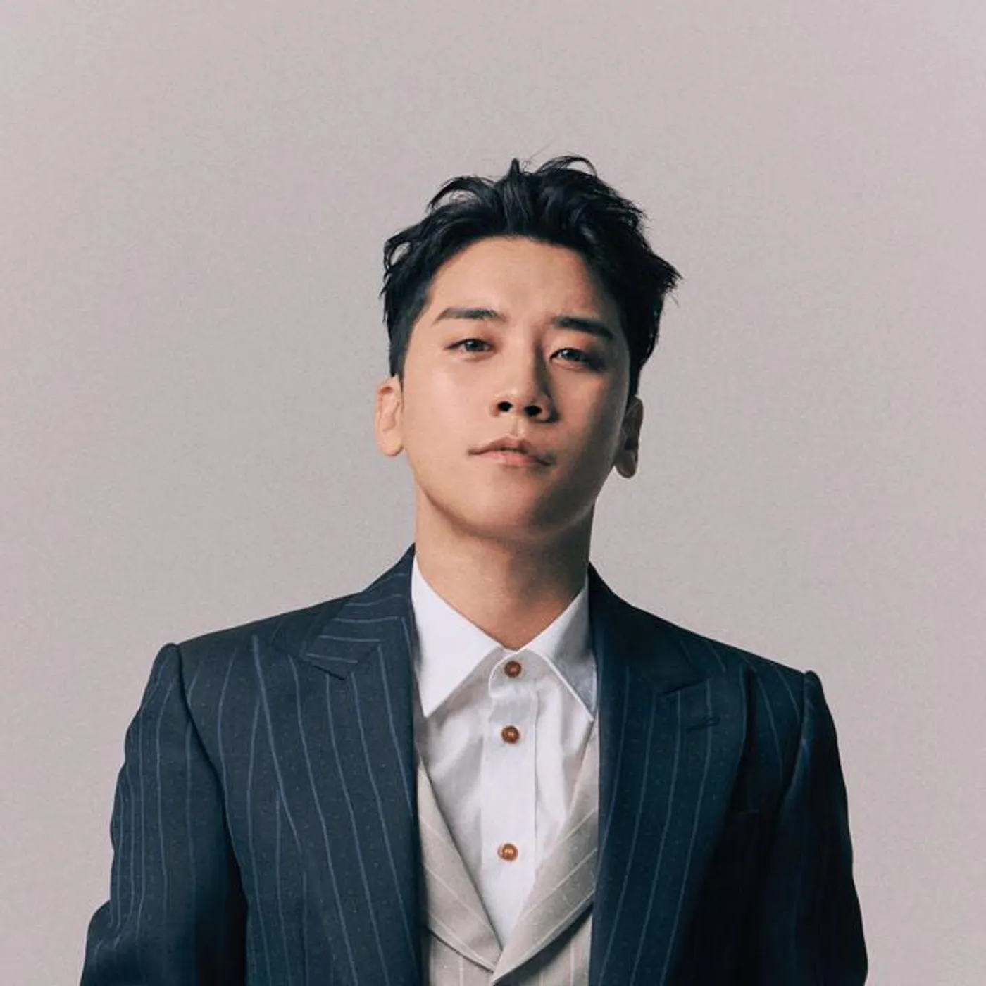 SEUNGRI Brand Page