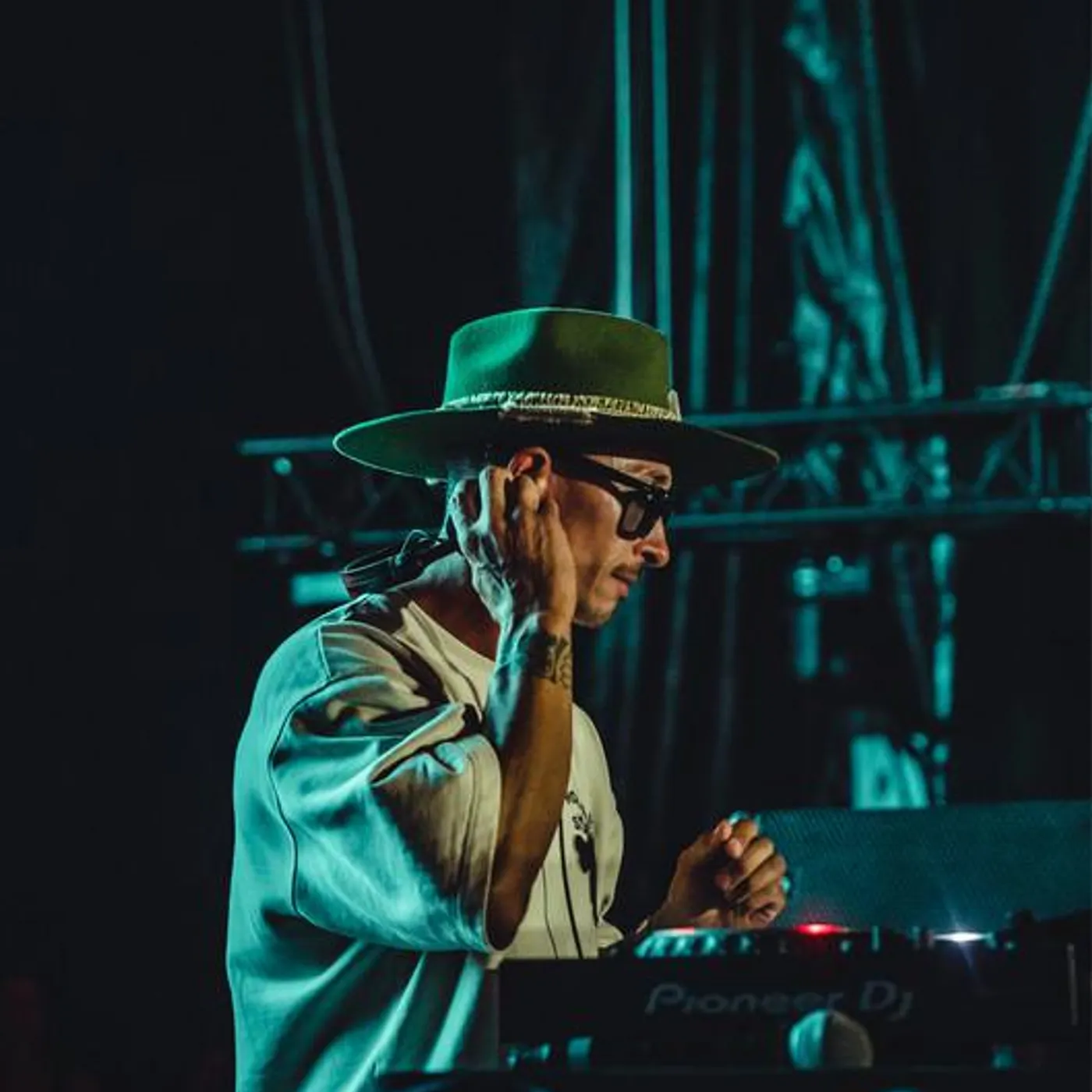 Sebastien Drums Brand Page