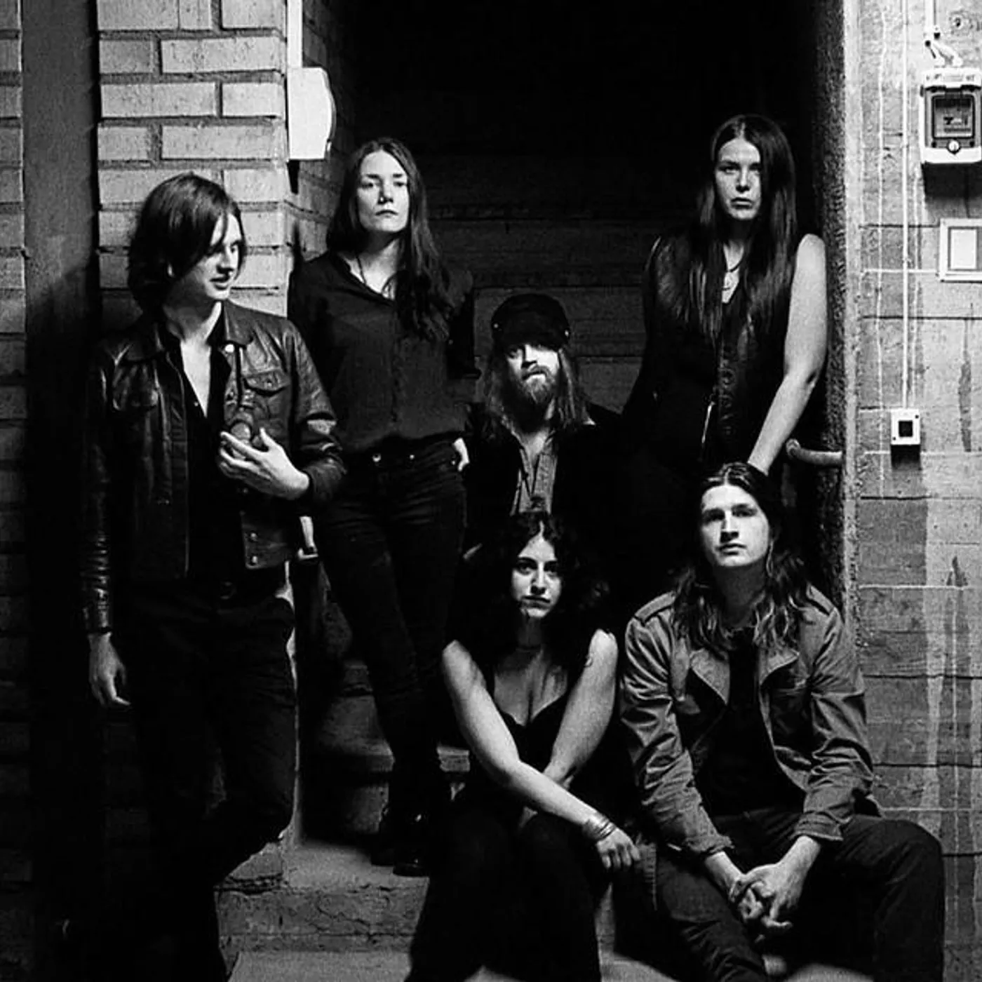 Shaam Larein Brand Page