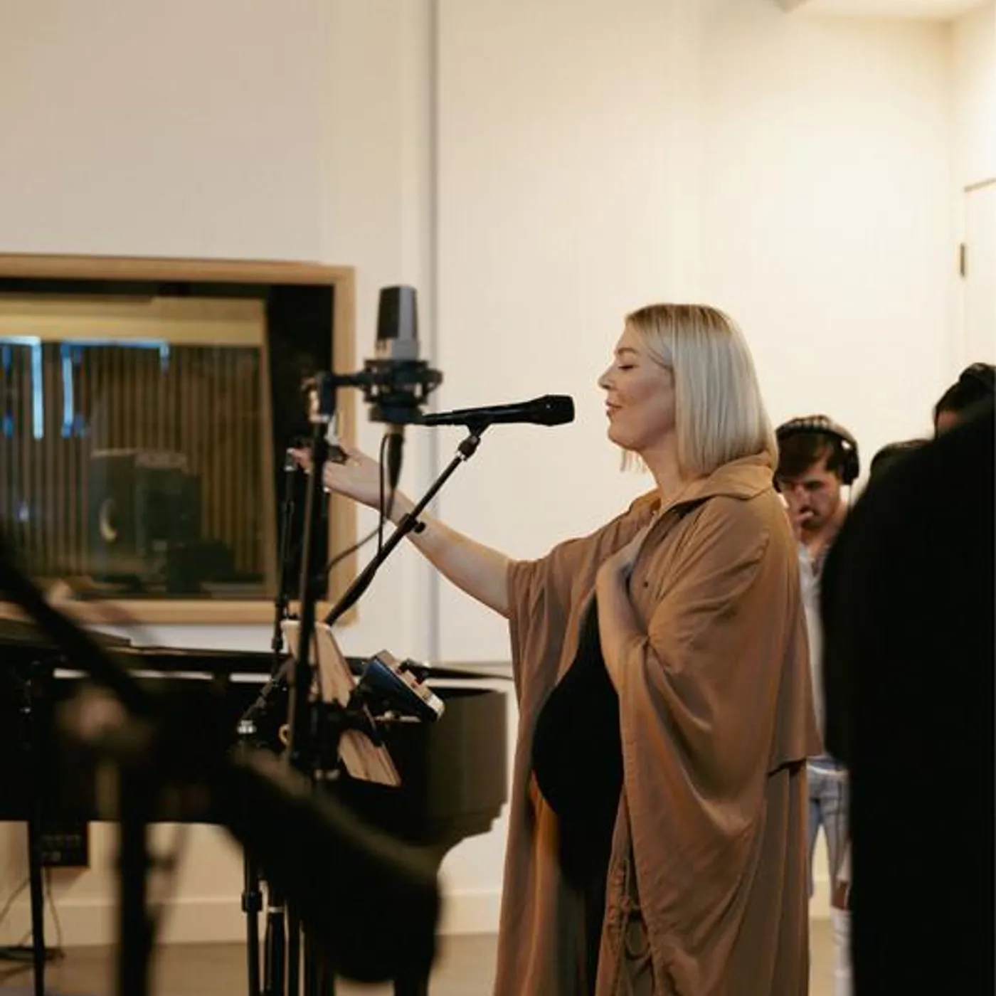 Shaylee Simeone Brand Page