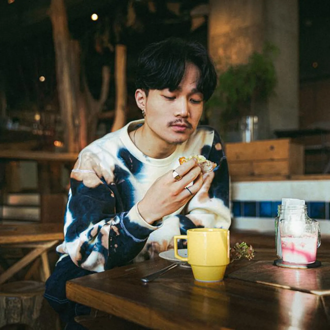 Shin Sakiura Brand Page