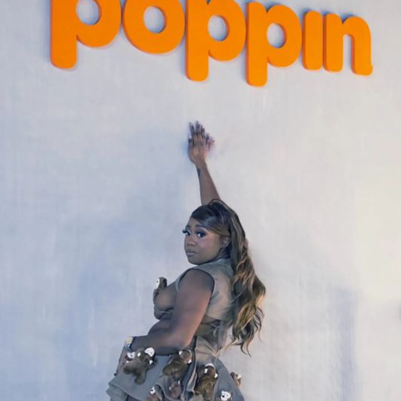 Shontell Thee Bombshell