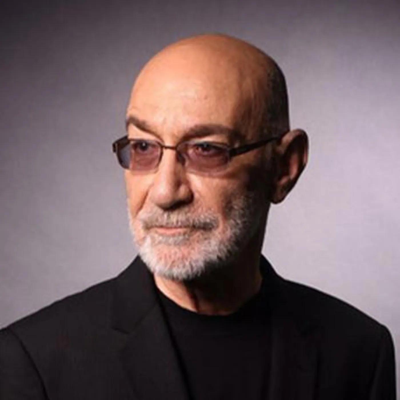 Siavash Ghomayshi Brand Page