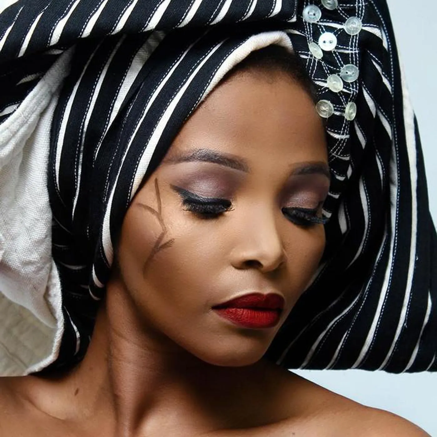 Simphiwe Dana Brand Page