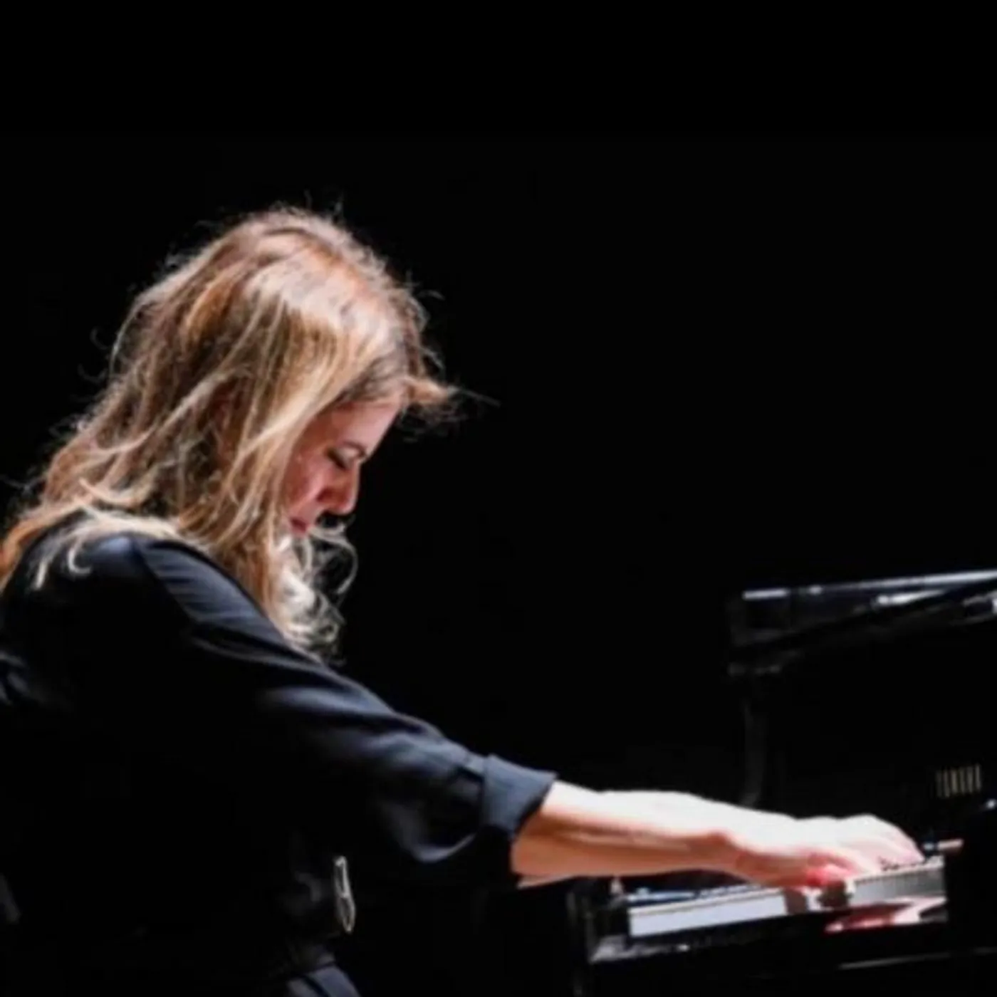 Stefania Tallini Brand Page