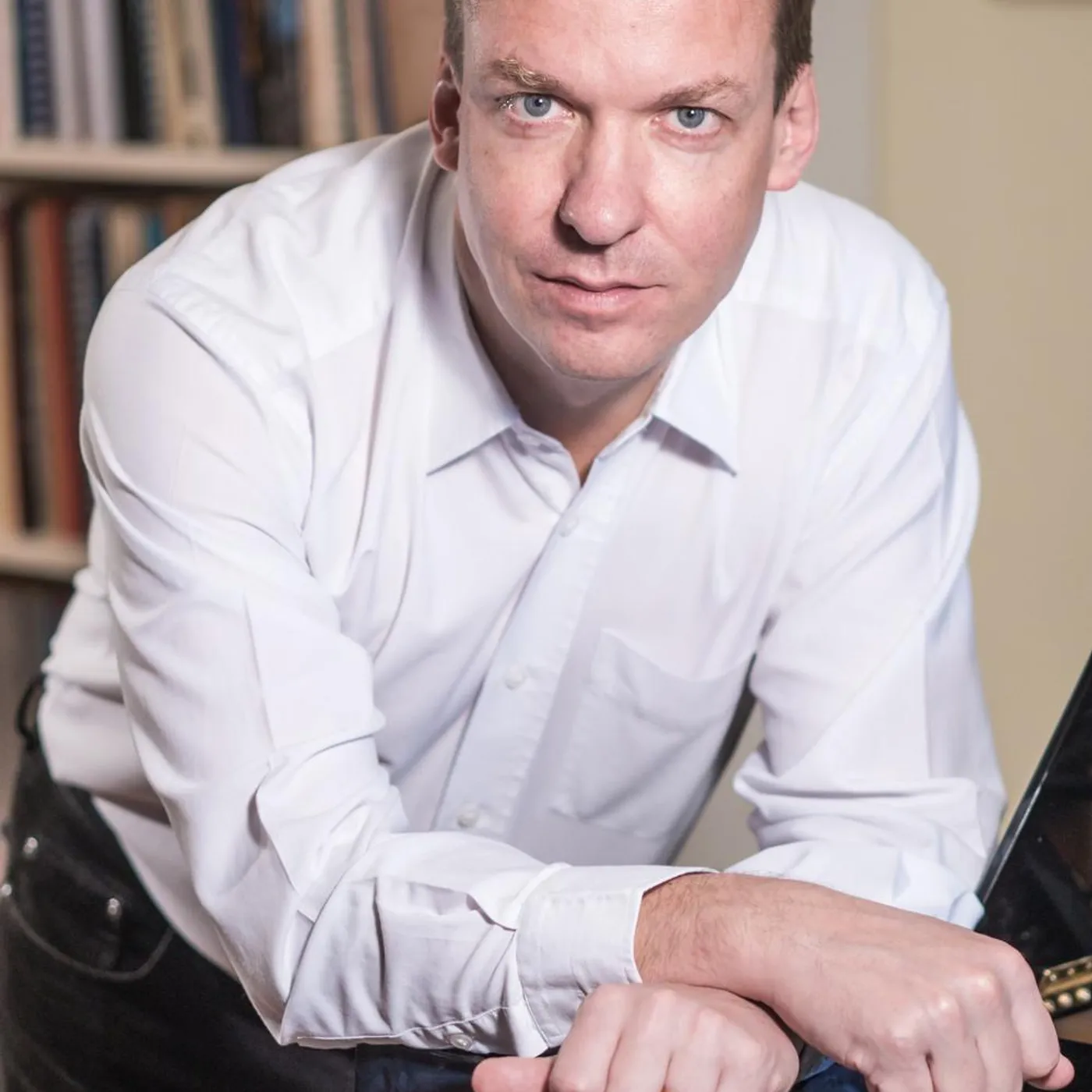 Stephan Loges Brand Page