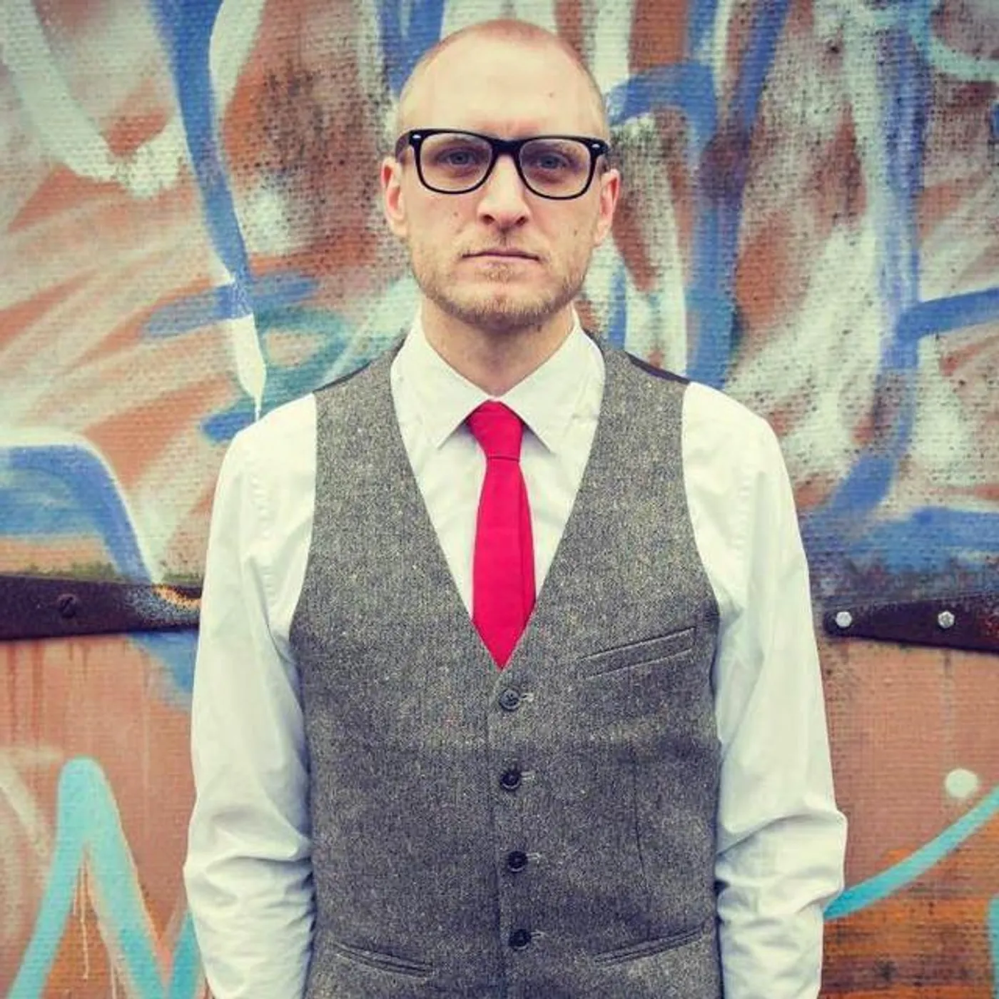 Steve Lowis Brand Page