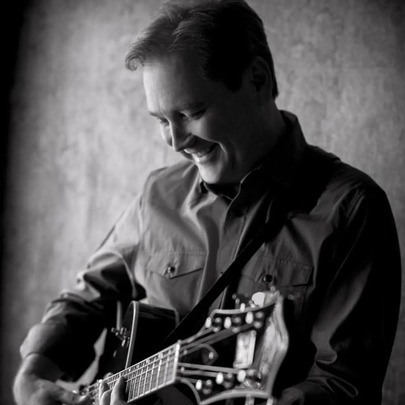 Steve Wariner Brand Page