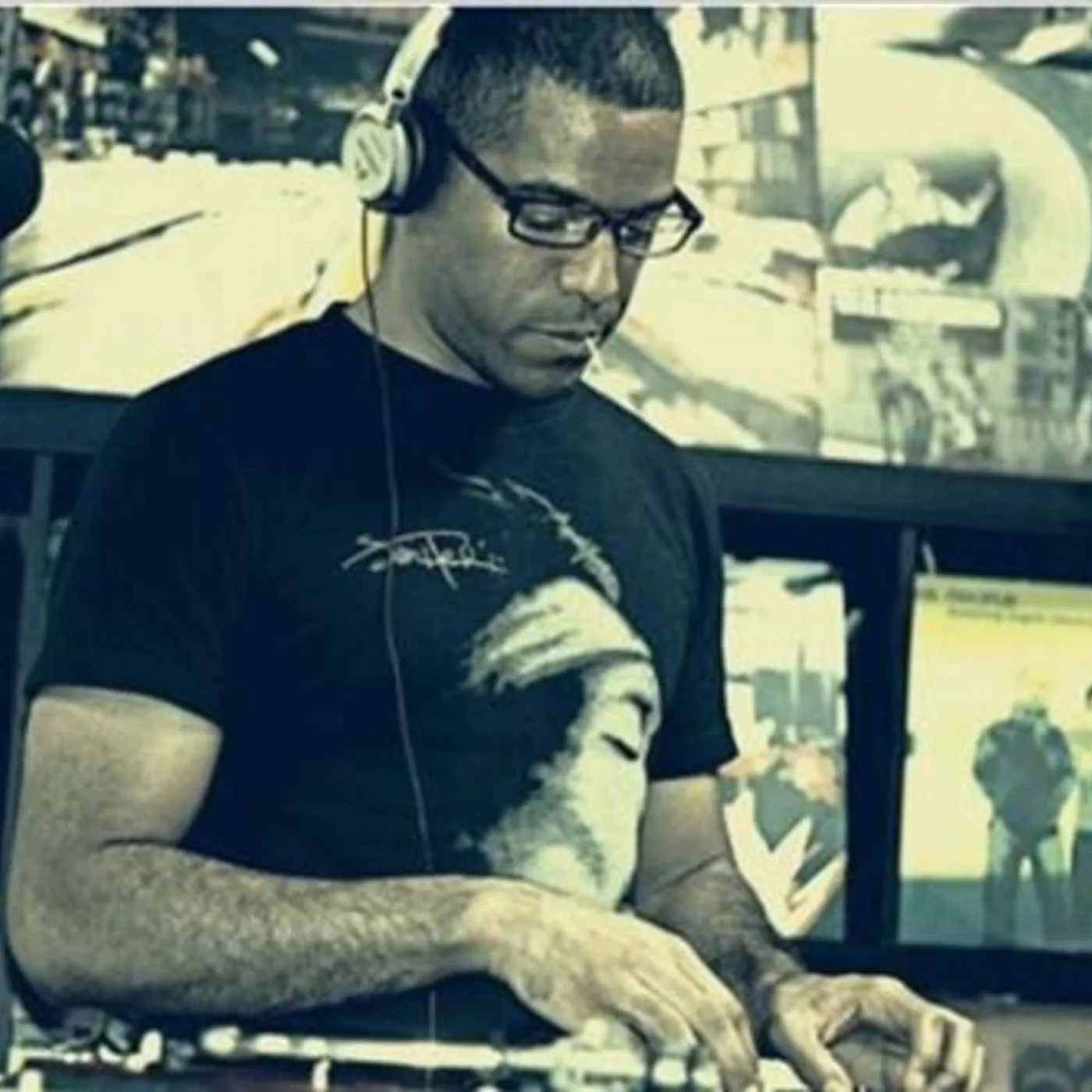 Stro Elliot Brand Page