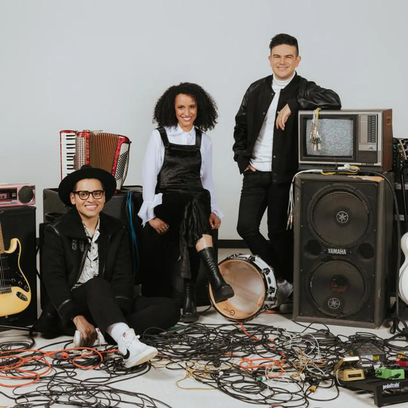 Su Presencia Brand Page