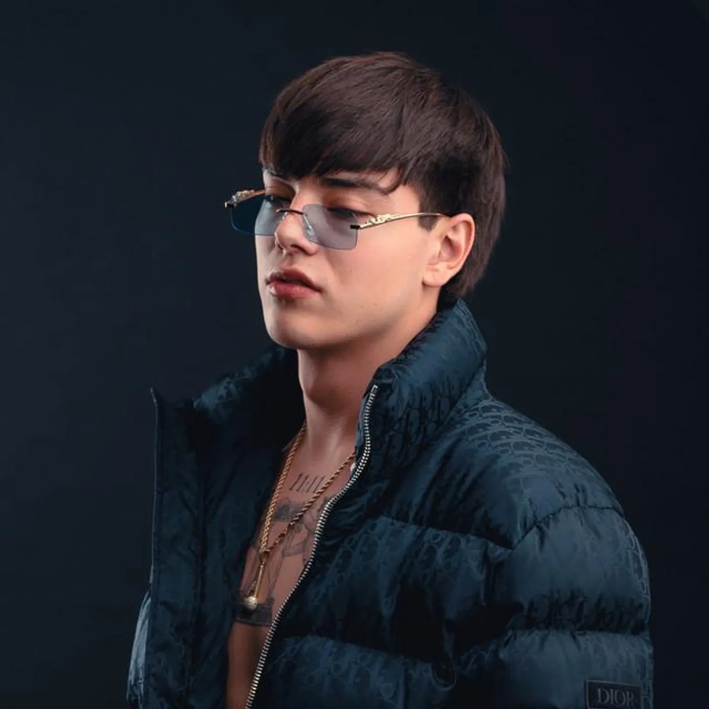 Sucesión M Brand Page