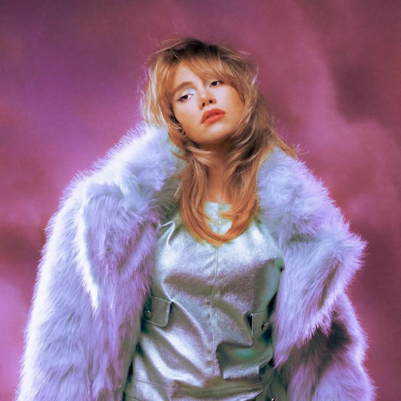 Suki Waterhouse Brand Page