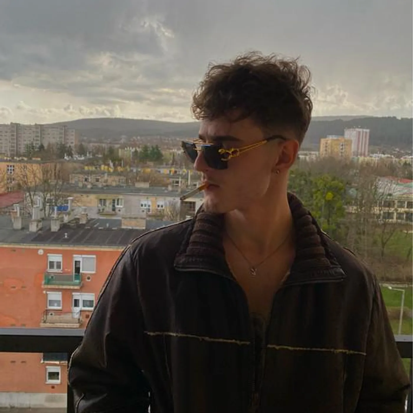 Szazharom Brand Page