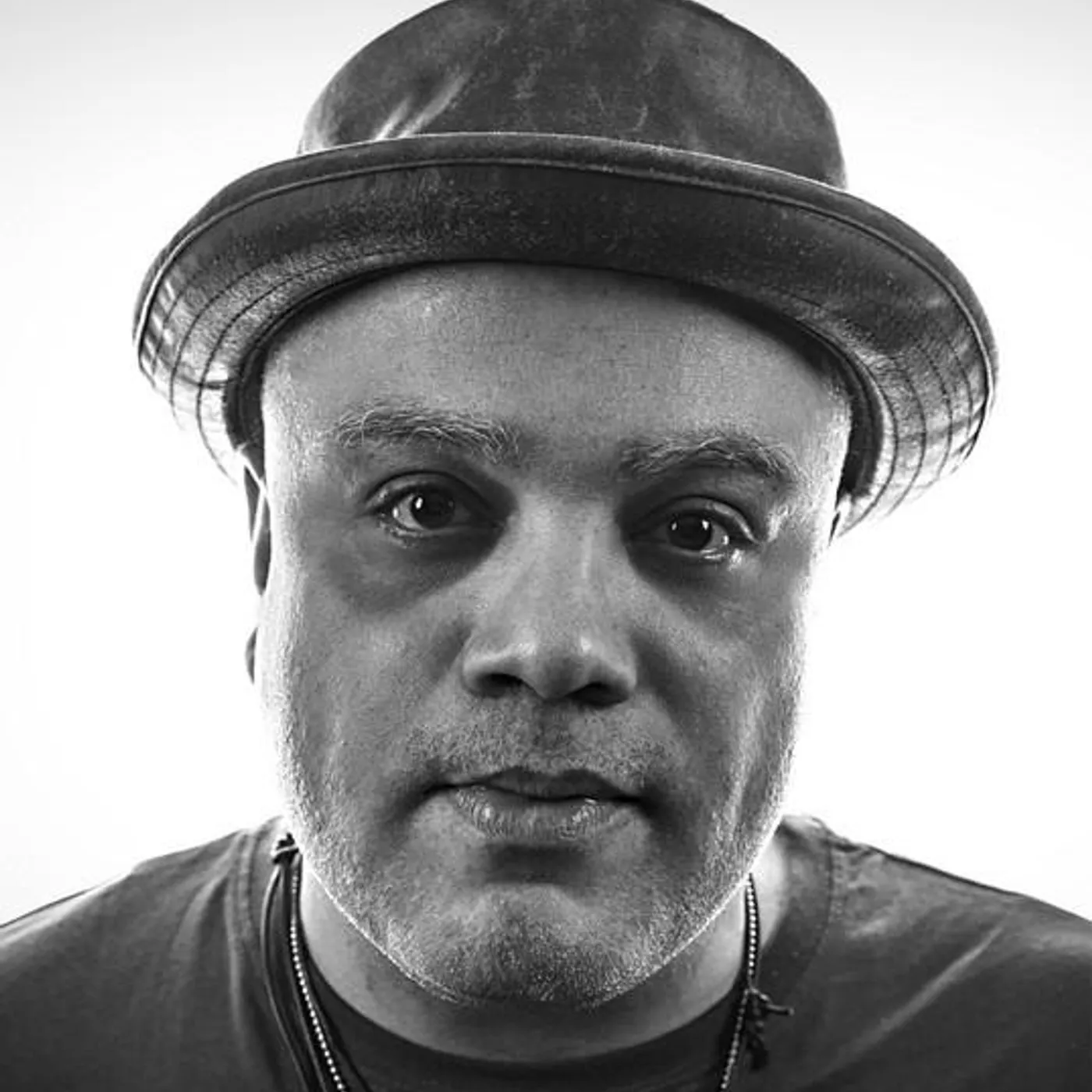 Paulo Mendonca Brand Page