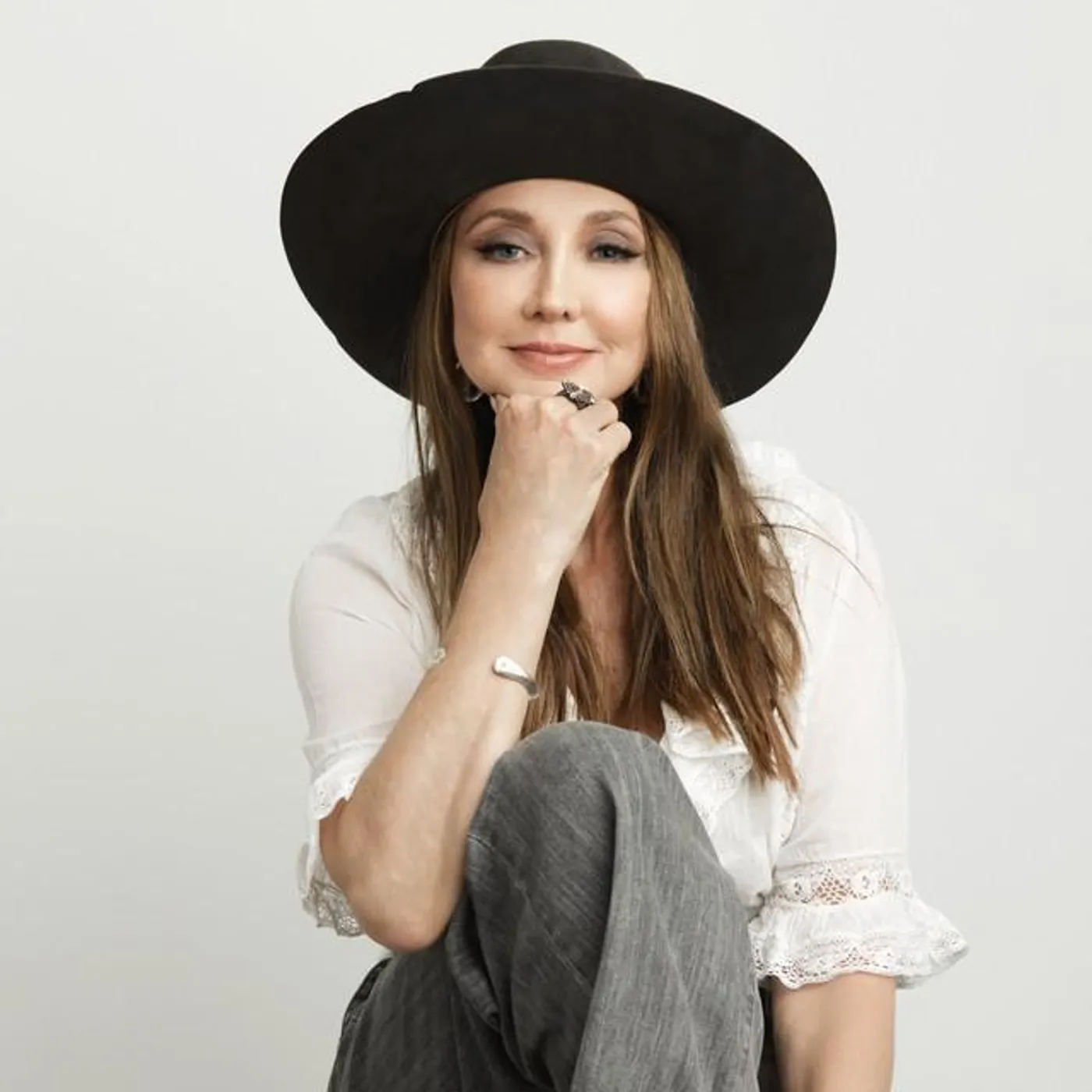 Pam Tillis Brand Page