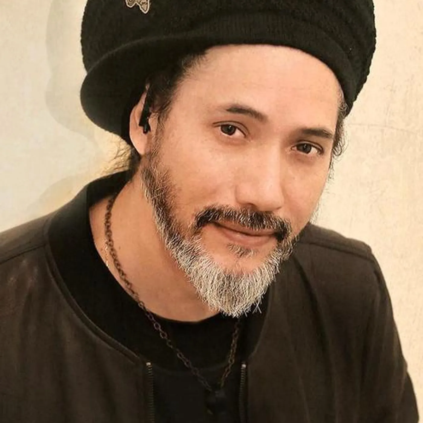 Quique Neira Brand Page