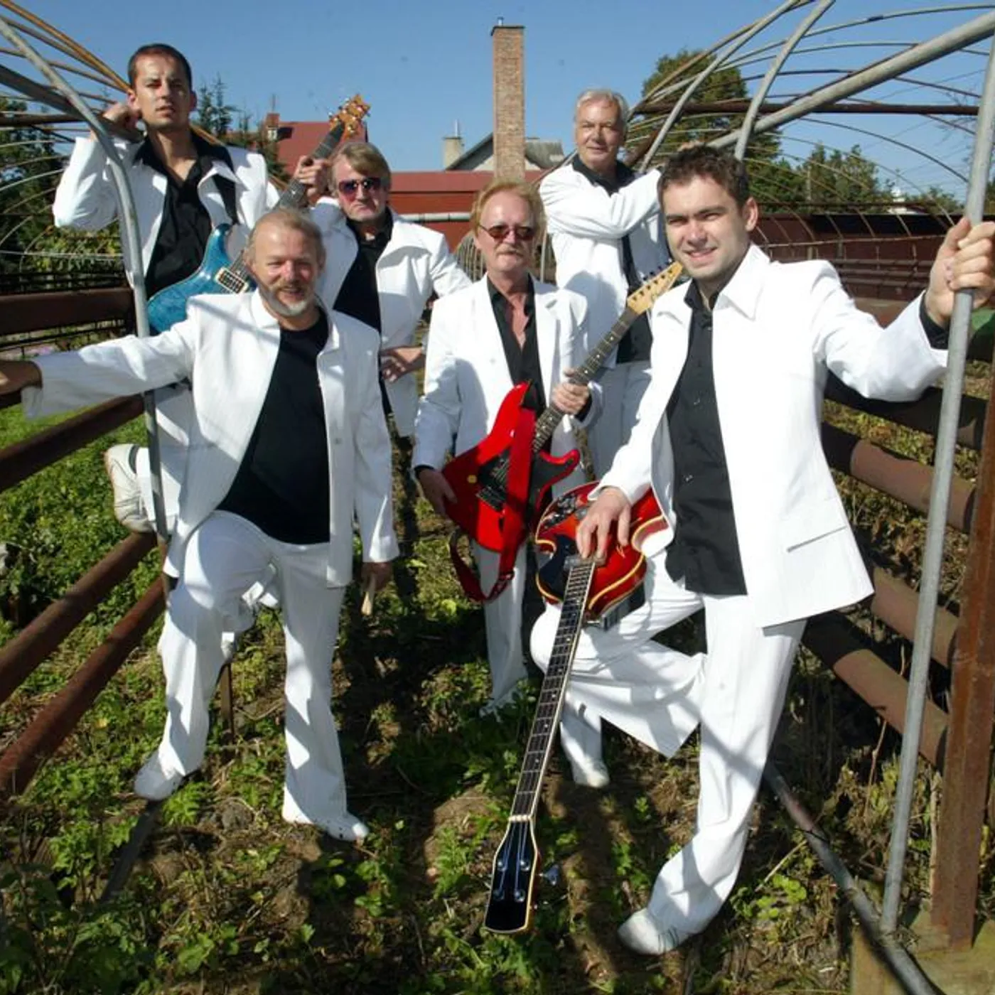 Rote Gitarren Brand Page