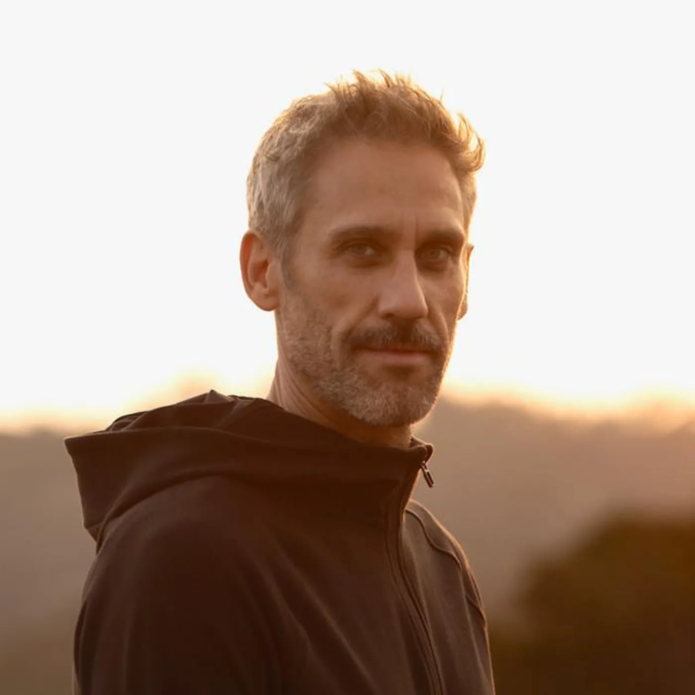 Rob Simonsen Brand Page