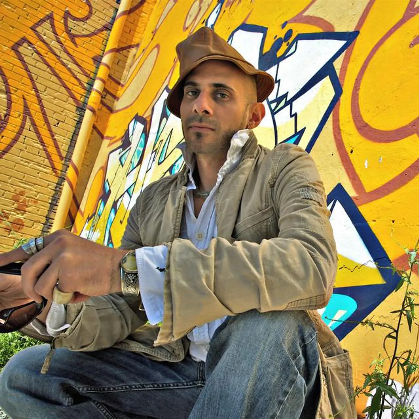 Robert Strauss Brand Page