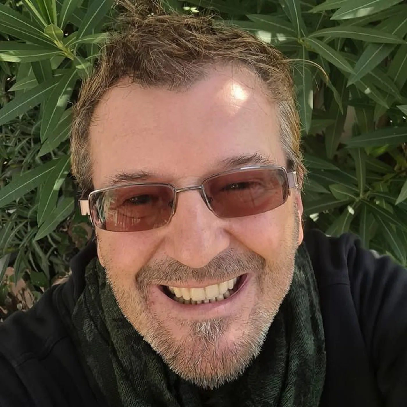 Roberto Sol Brand Page