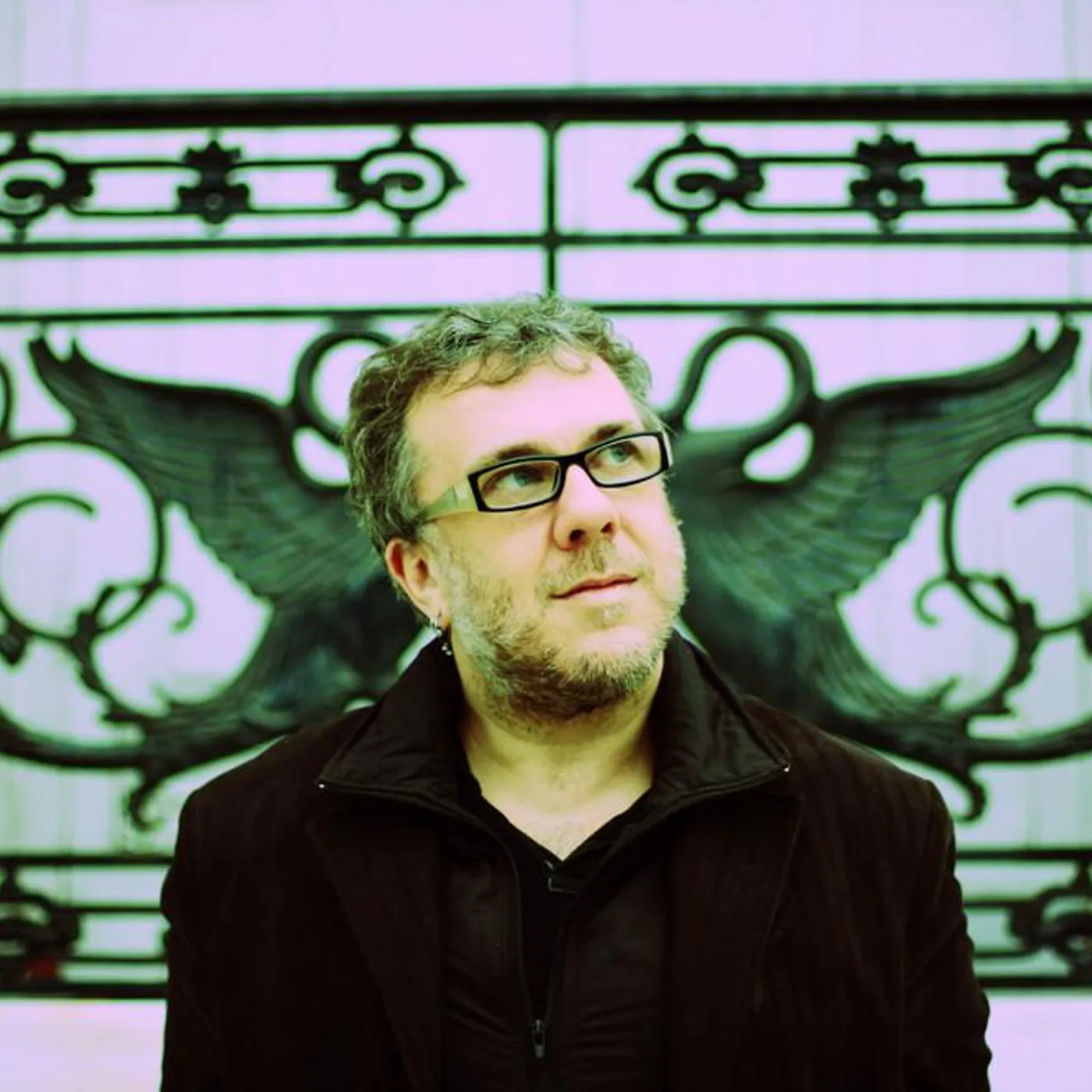 Robin Guthrie Brand Page