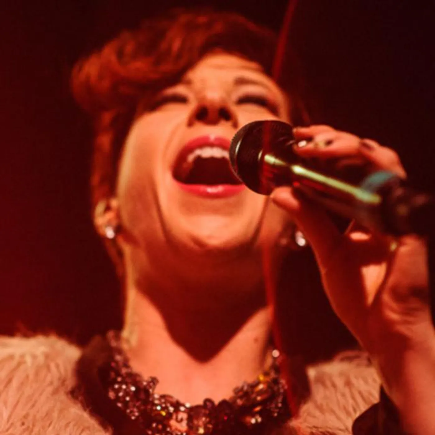 Robin McKelle & The Flytones