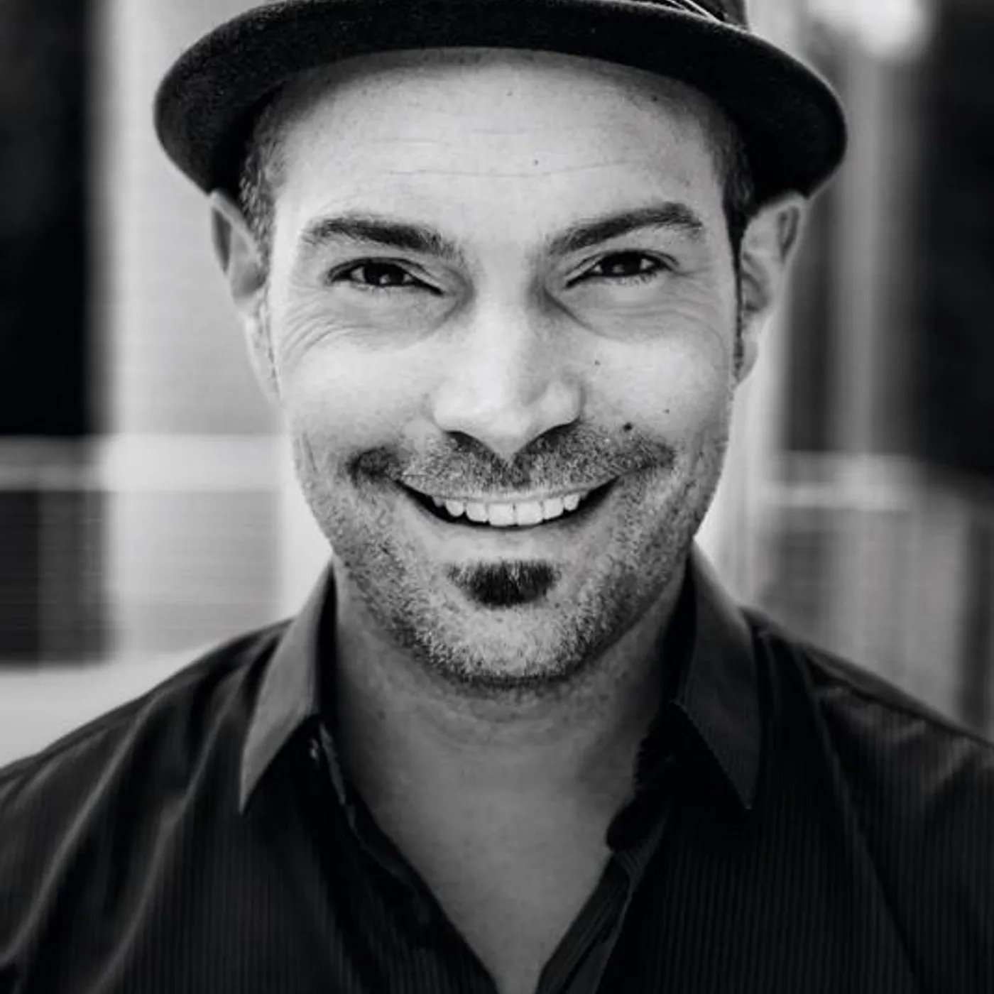 Roger Cicero Brand Page