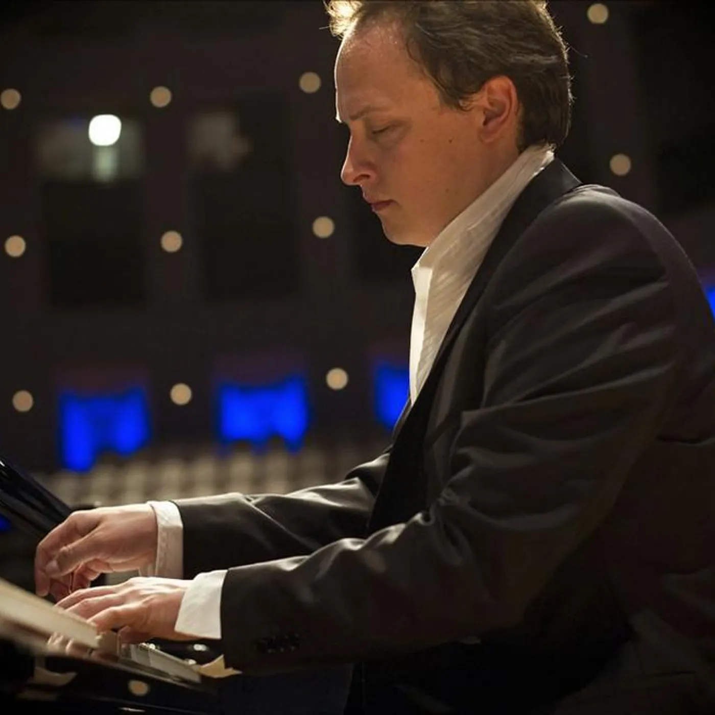 Romain Descharmes Brand Page