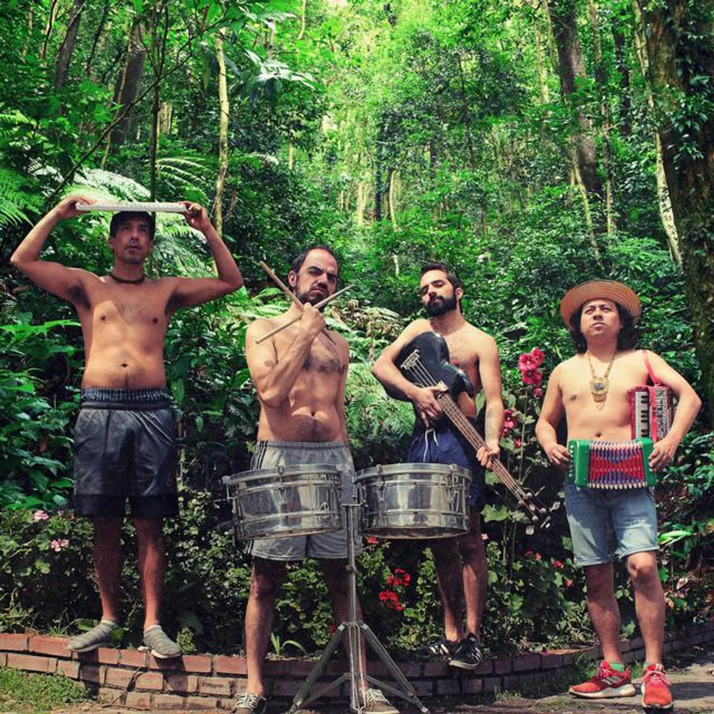 Romperayo Brand Page