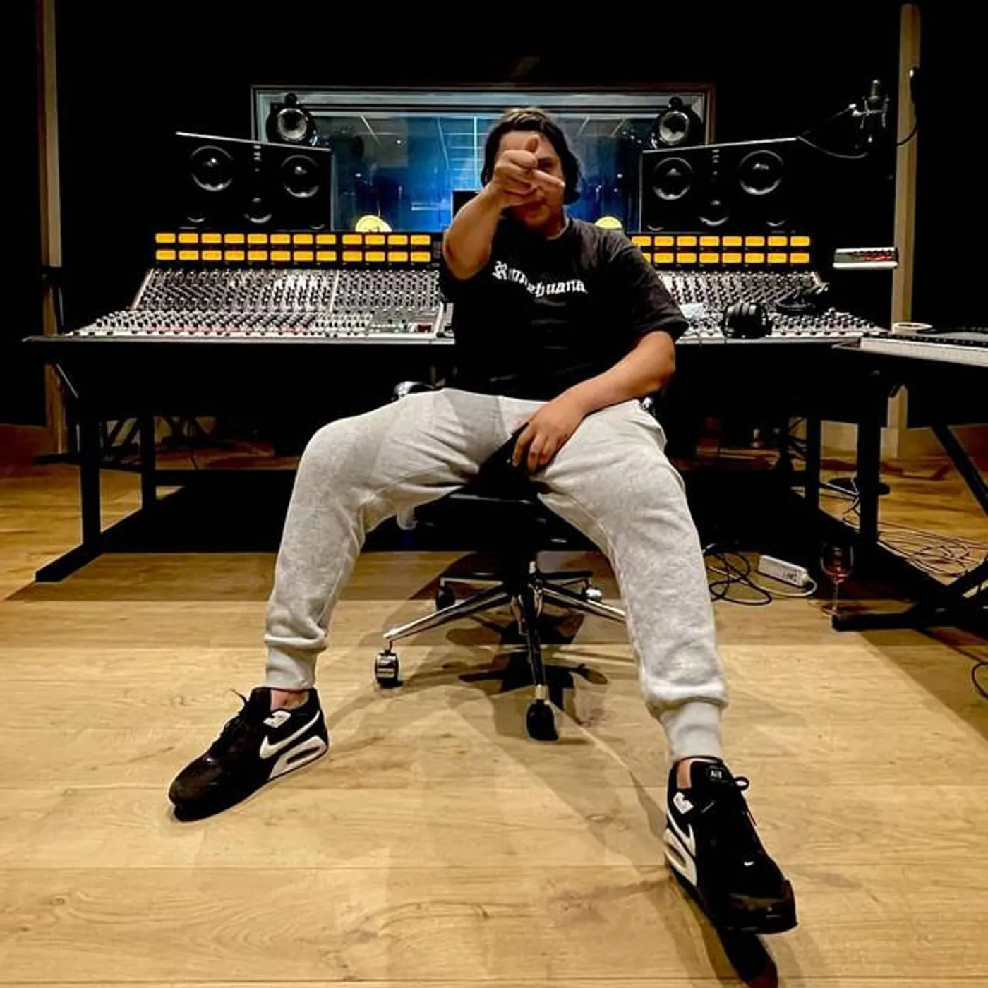 RonnyHuana Brand Page