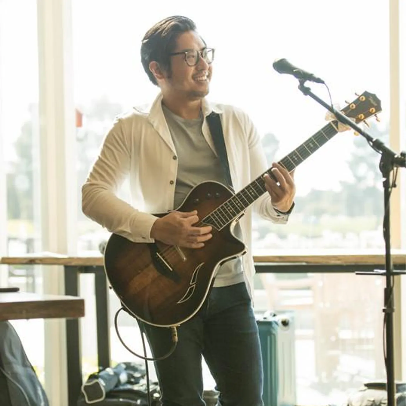 Rafael Unplugged Brand Page