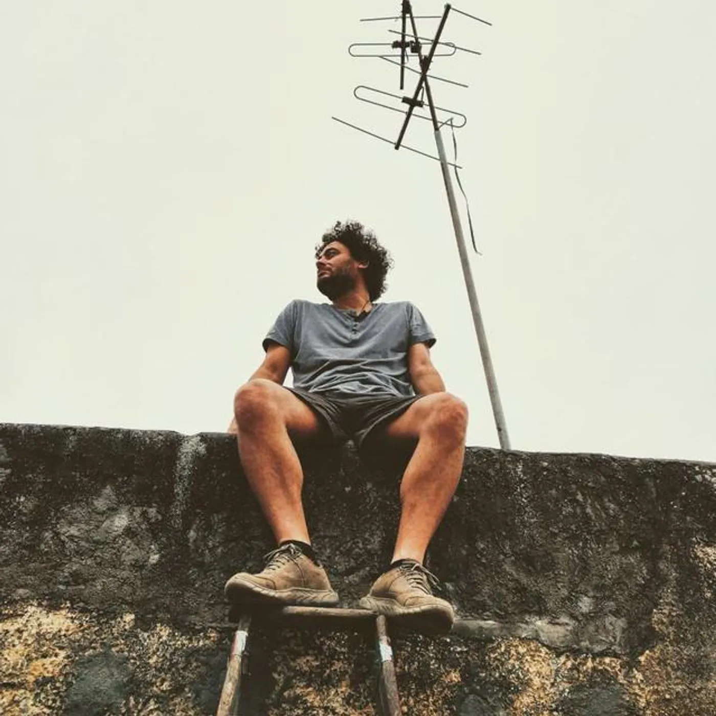 Raly Barrionuevo Brand Page