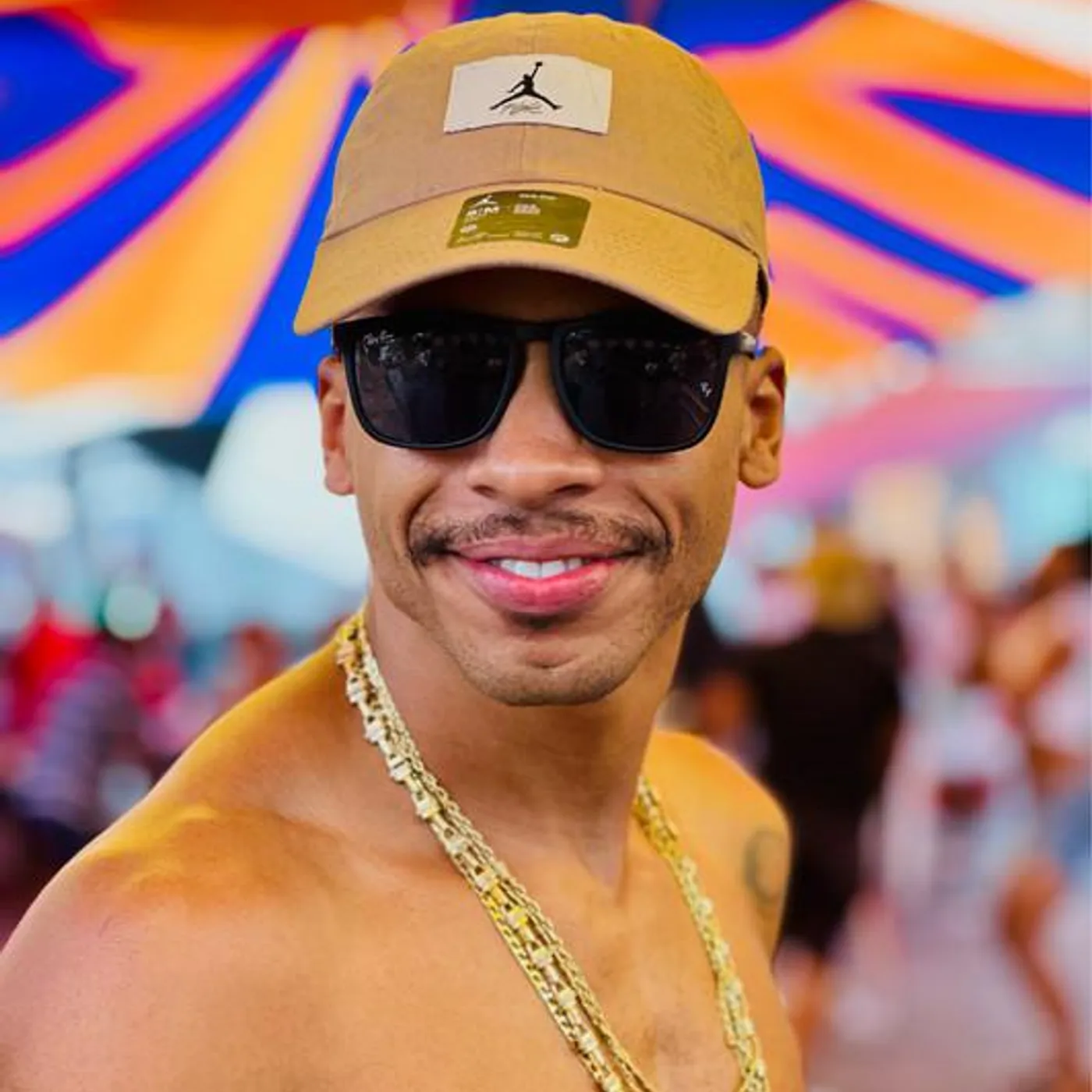 Rennan da Penha Brand Page