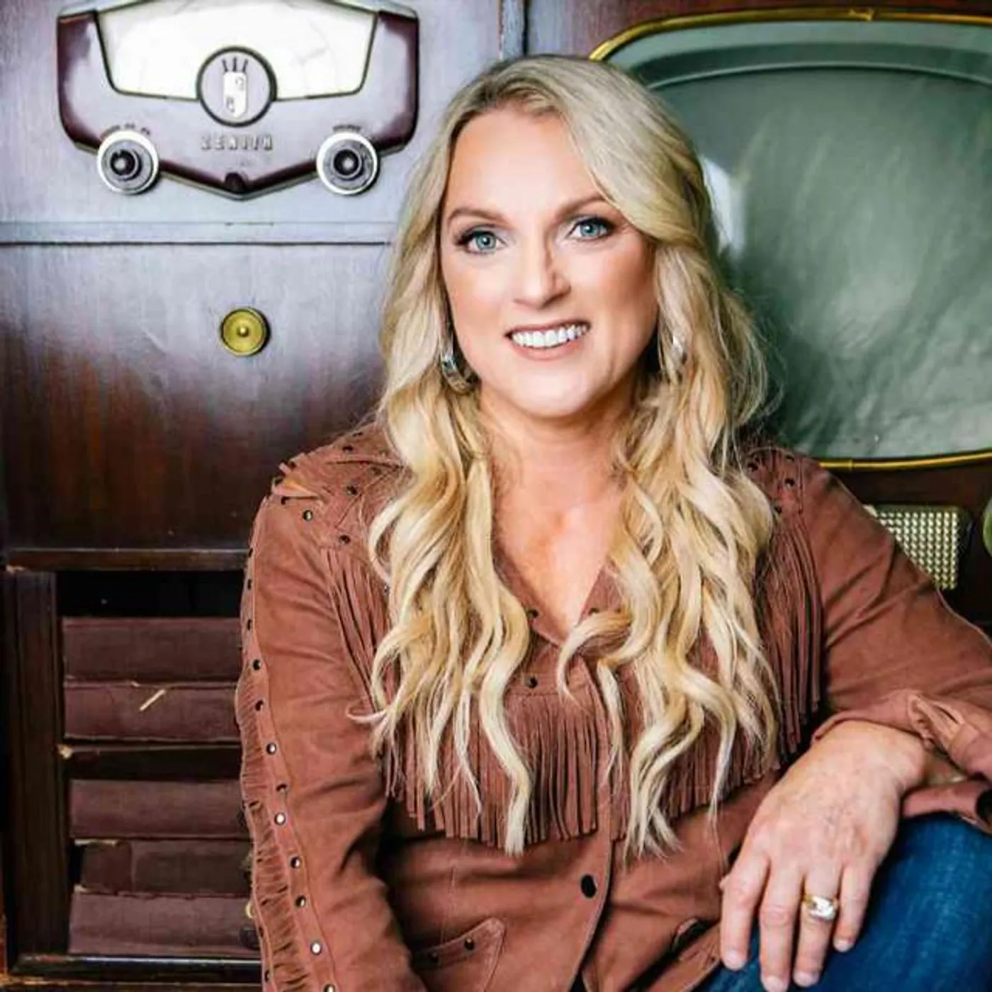 Rhonda Vincent Brand Page
