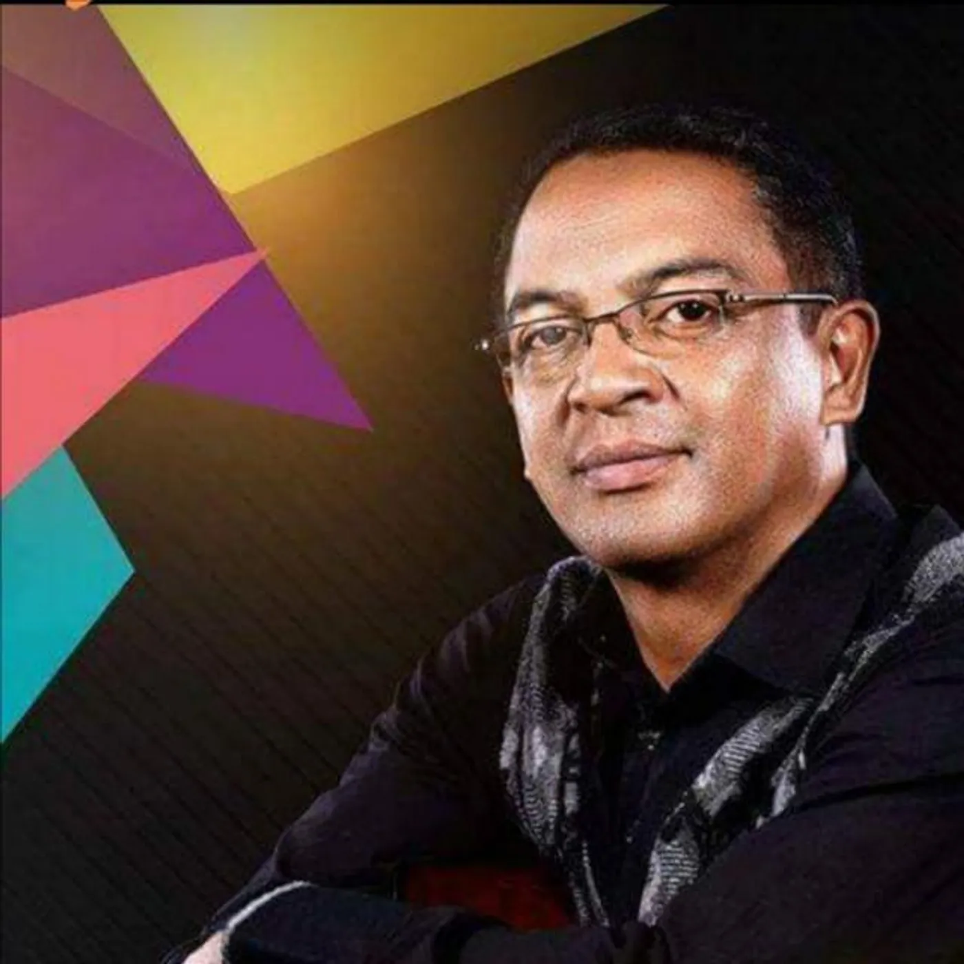 Rija Ramanantoanina Brand Page