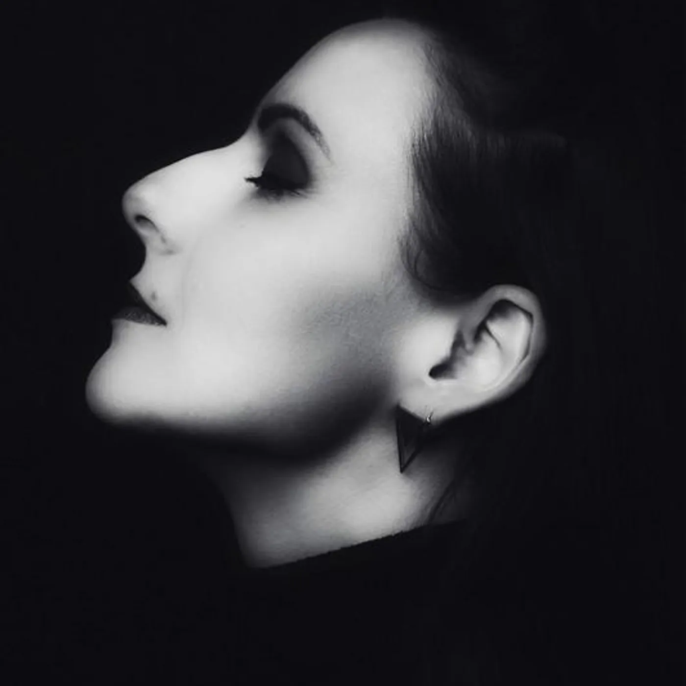 RINA PAVAR Brand Page