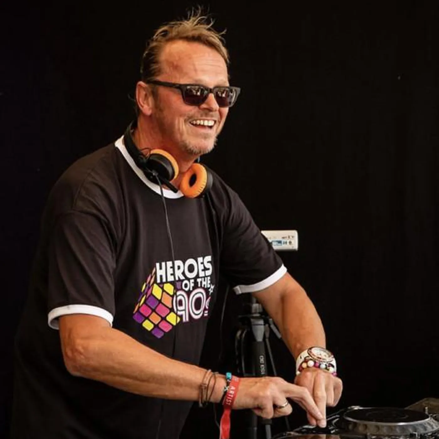 Woody van Eyden Brand Page