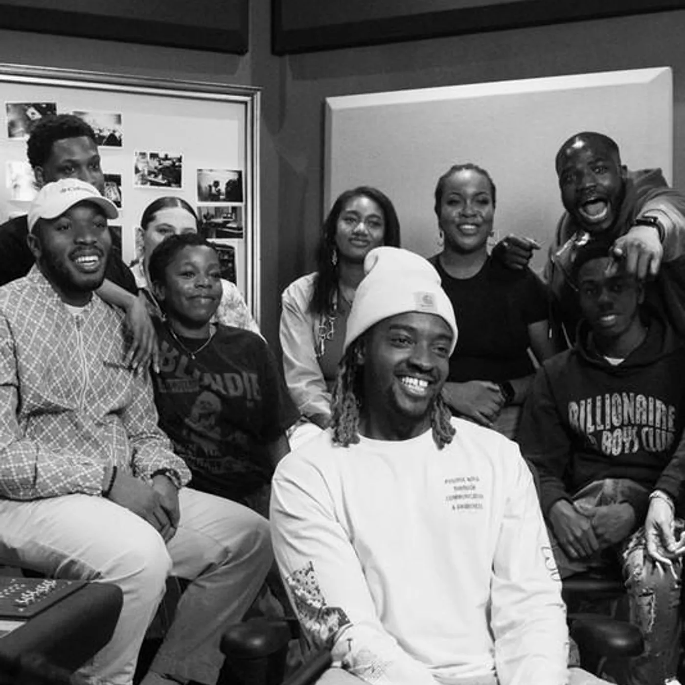 WE GOT LOVE PROJECT Brand Page