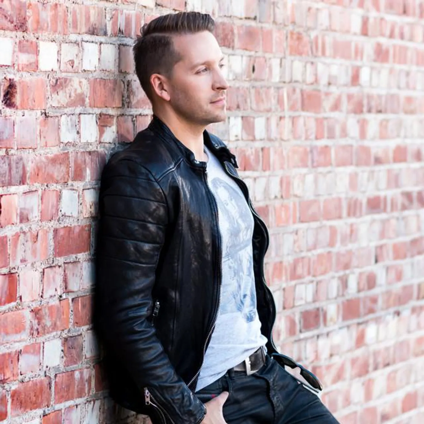 Tom Marks Brand Page